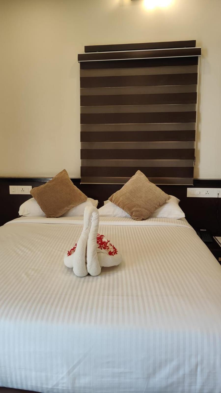 Aroma Ayur Heritage Mattanur Exterior foto
